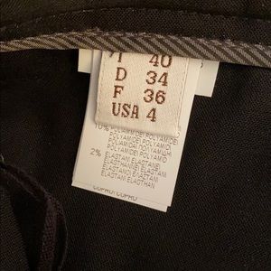 Brunello Cucunelli cropped pants. Size 4. NWT